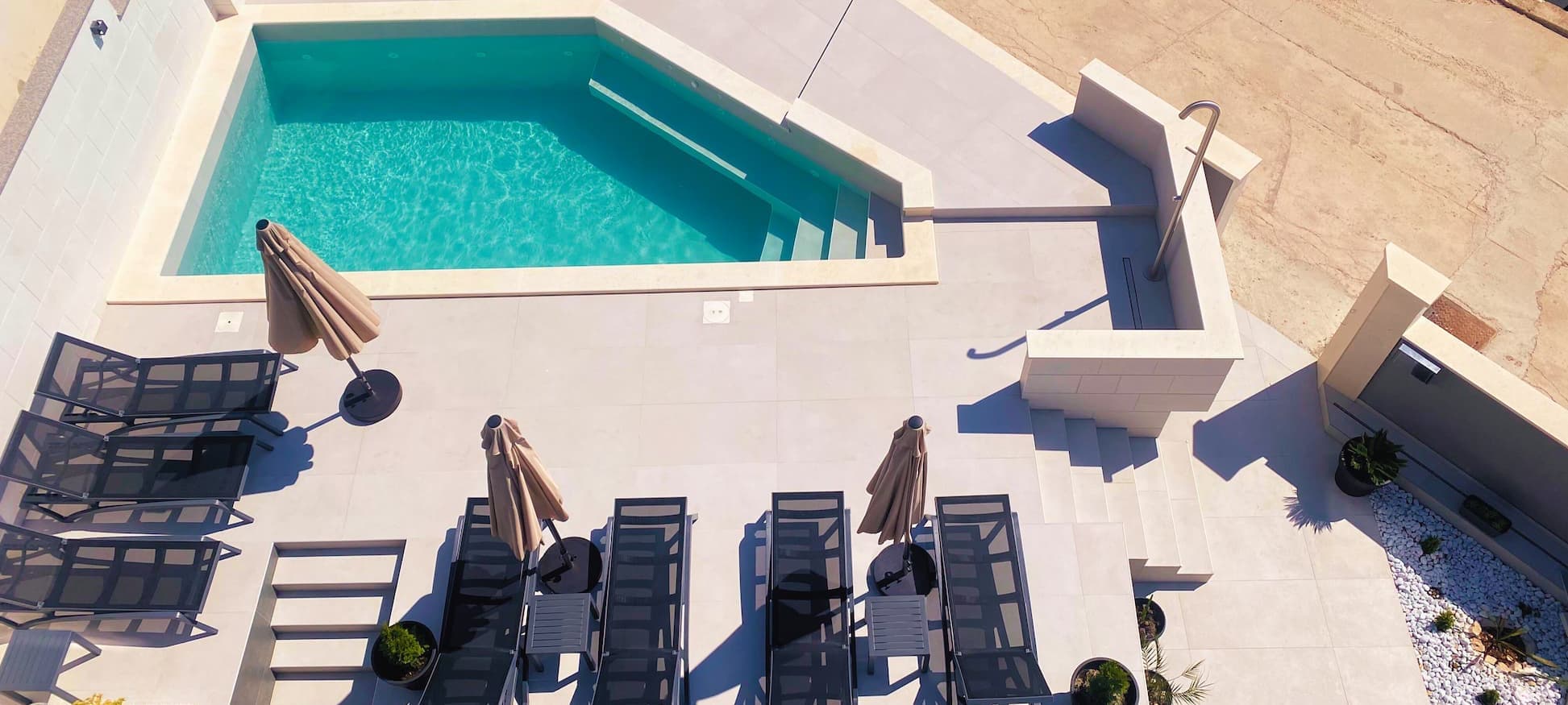 White Pearl Villa pool