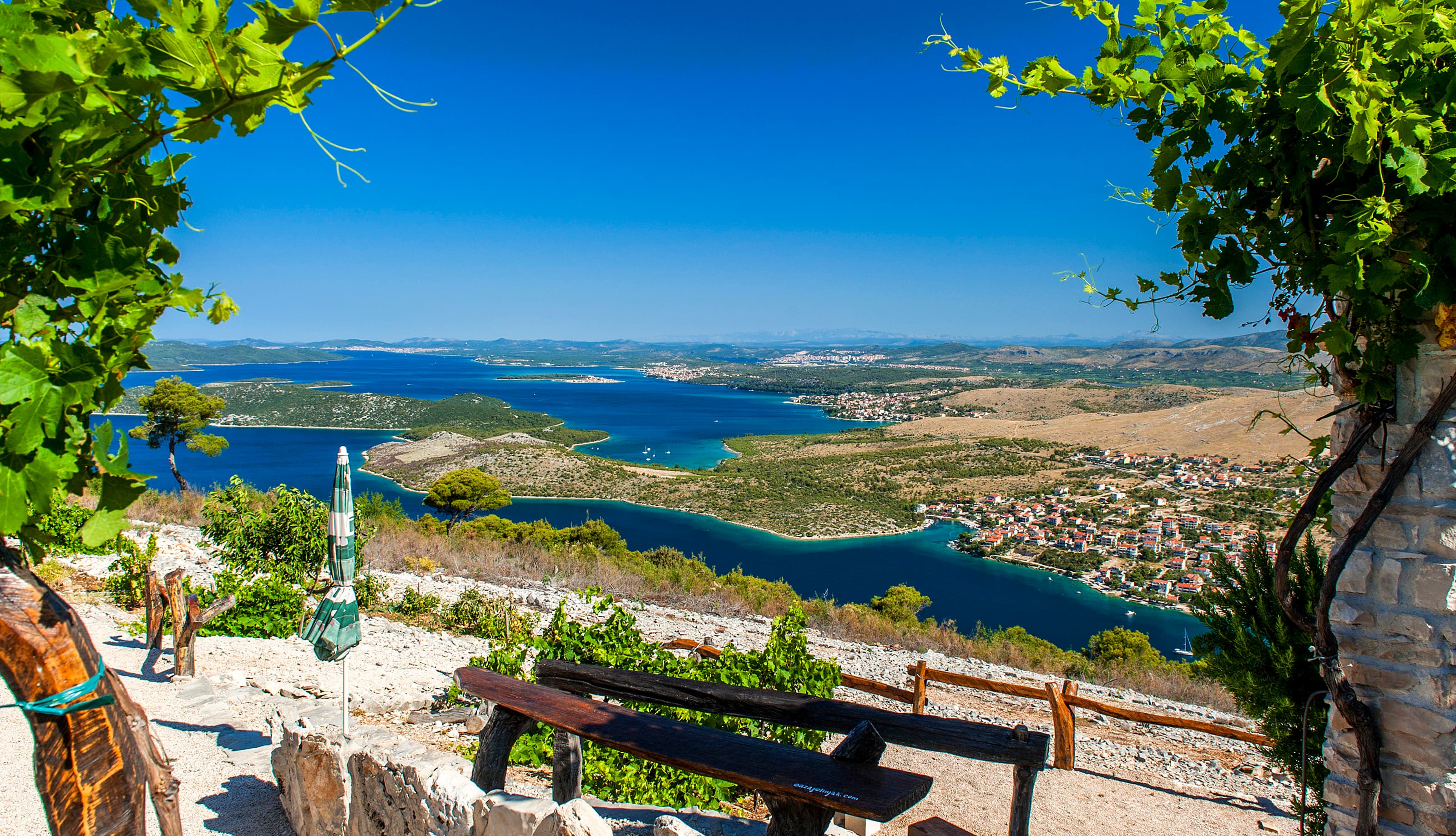 Pogled na more u Grebaštici kraj White Pearl Apartments